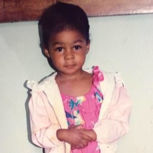 Meet your Posher, Monique